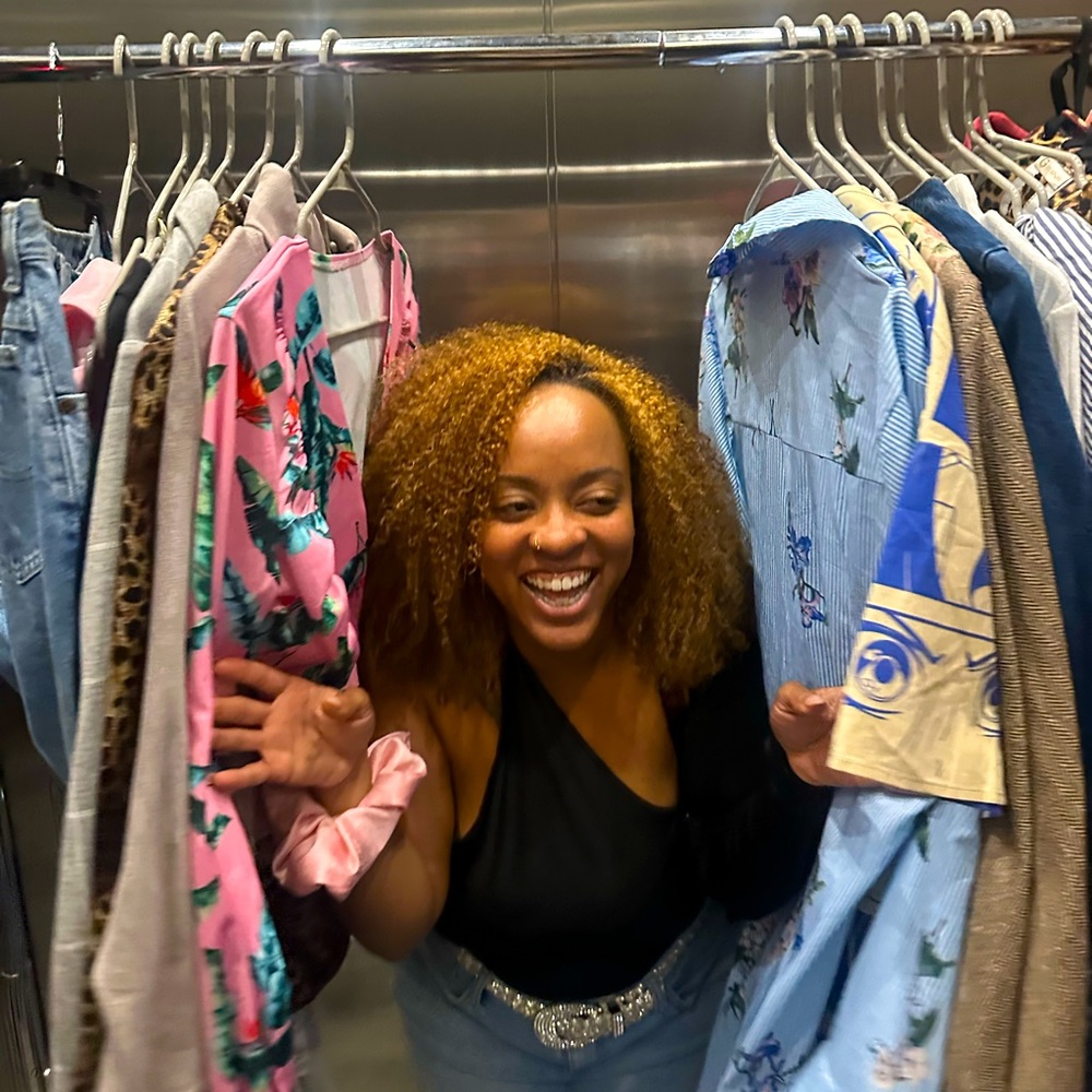 Meet your Posher, Alexis